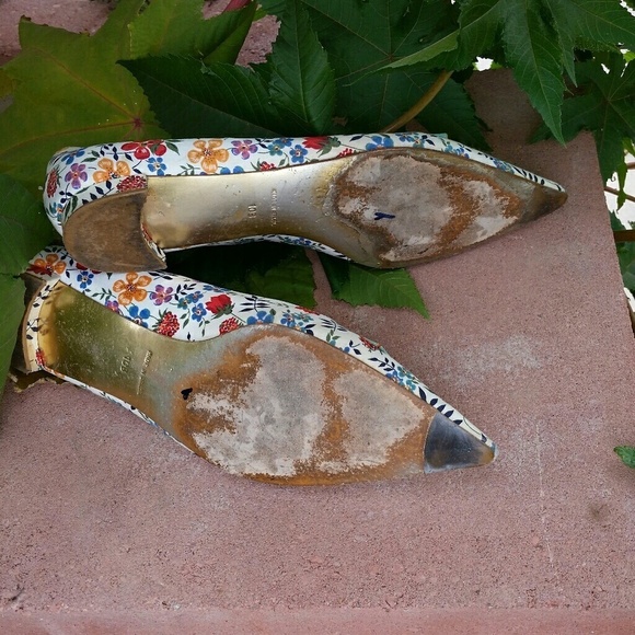 Super Cute SWEET Floral Flats‎ - Picture 4 of 5